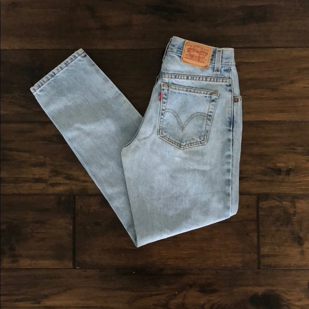 Vintage Levi’s 550 mom jeans